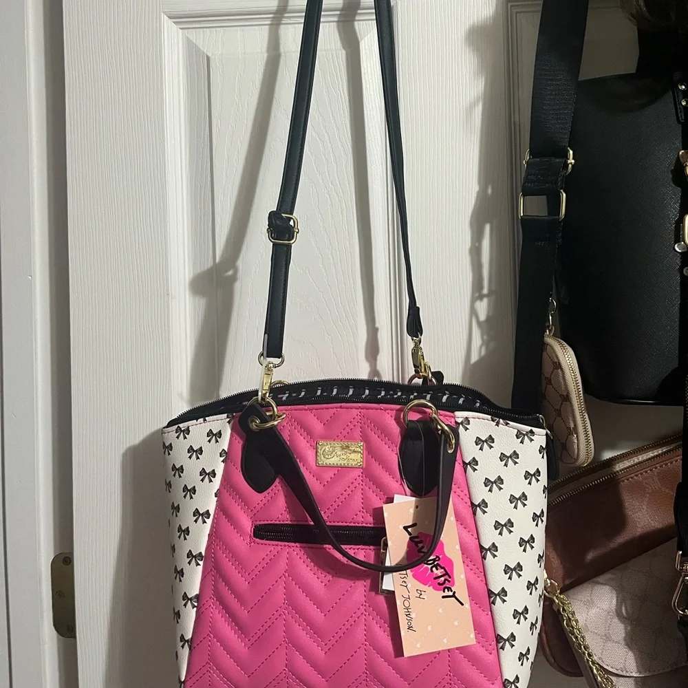 Betsey Johnson purse NWT - Picture 3 of 3